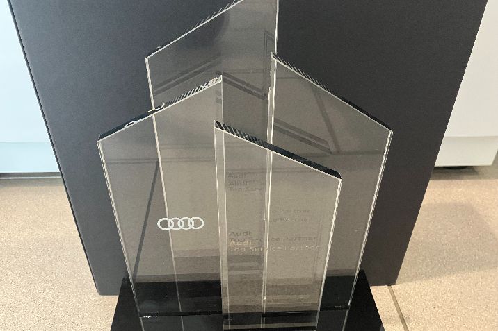 AUDI  TOP SERVICE PARTNER 2025